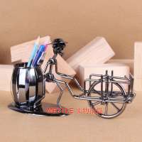 Mettle Home Office Decoration Metal Crafts Desk Sundries Container Small Iron Man Pen Holder